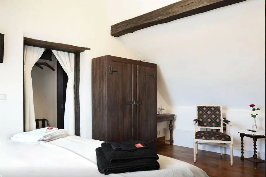 Bed and Breakfast Artagnan Maastricht 0*,  Niederlande