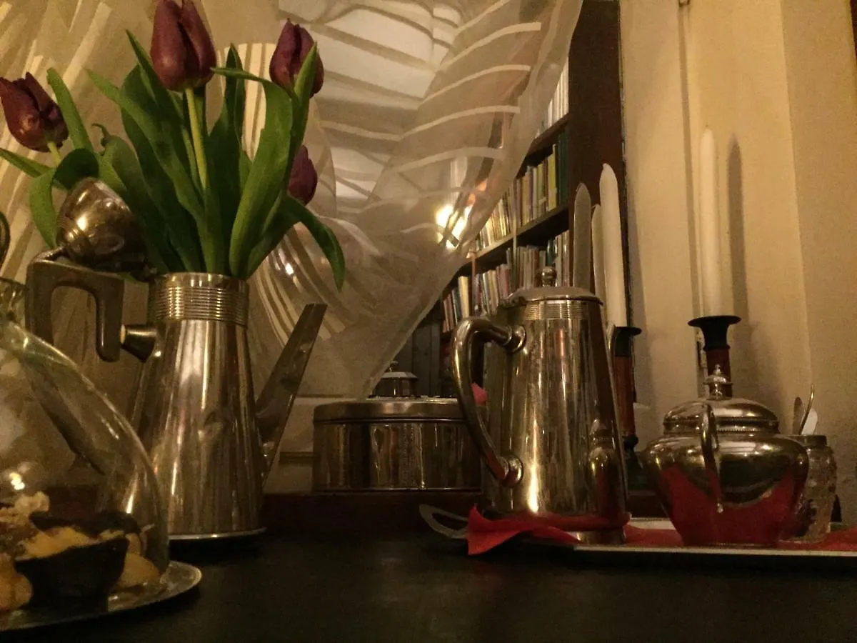 Bed and Breakfast Artagnan Maastricht 0*,  Niederlande